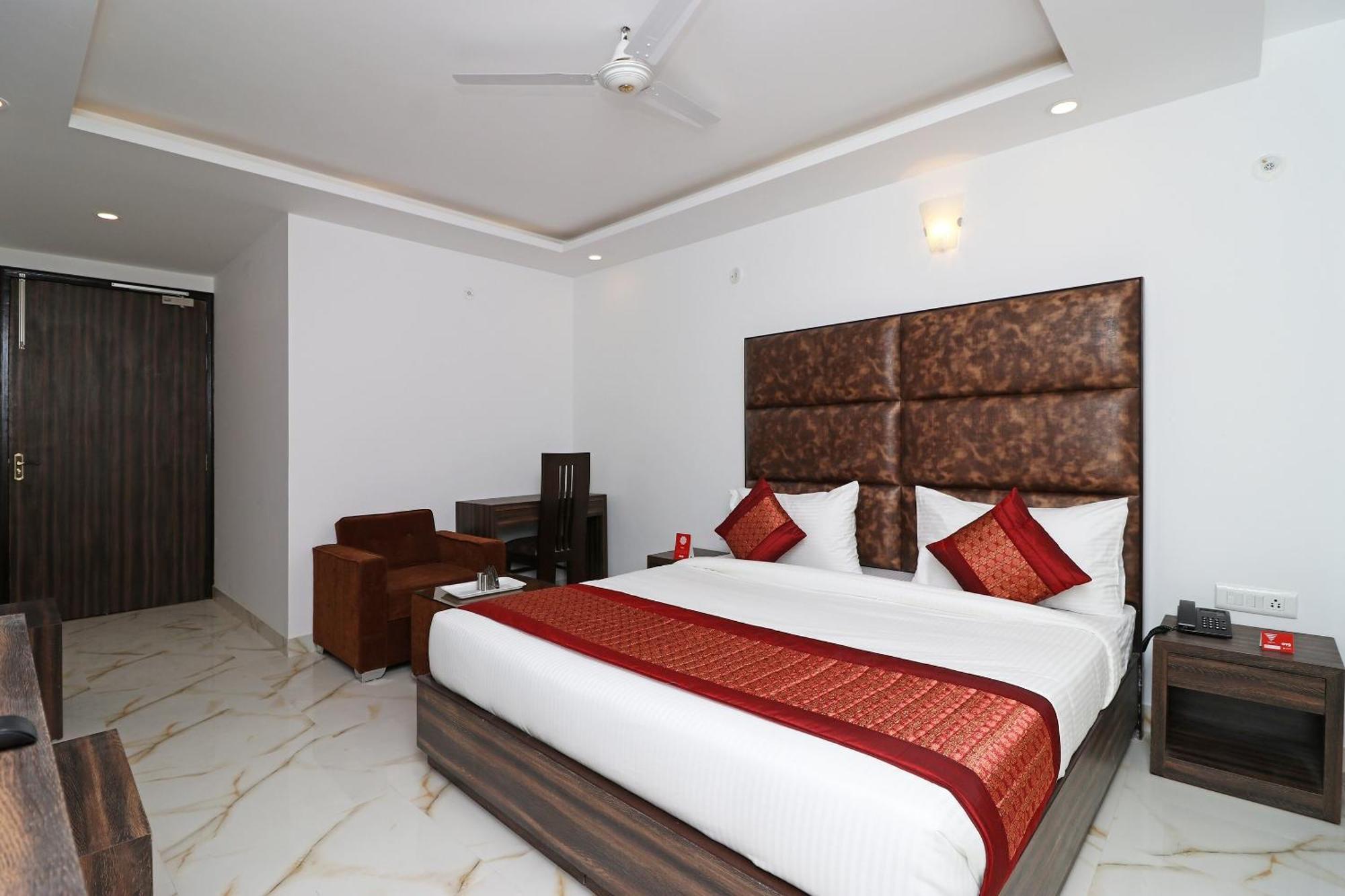 OYO 10274 Hotel Aamara Neu-Delhi Exterior foto